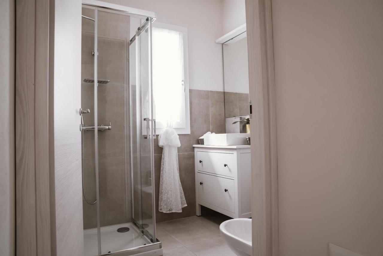 La Corte Di Silvia Sesto Calende Ngoại thất bức ảnh
